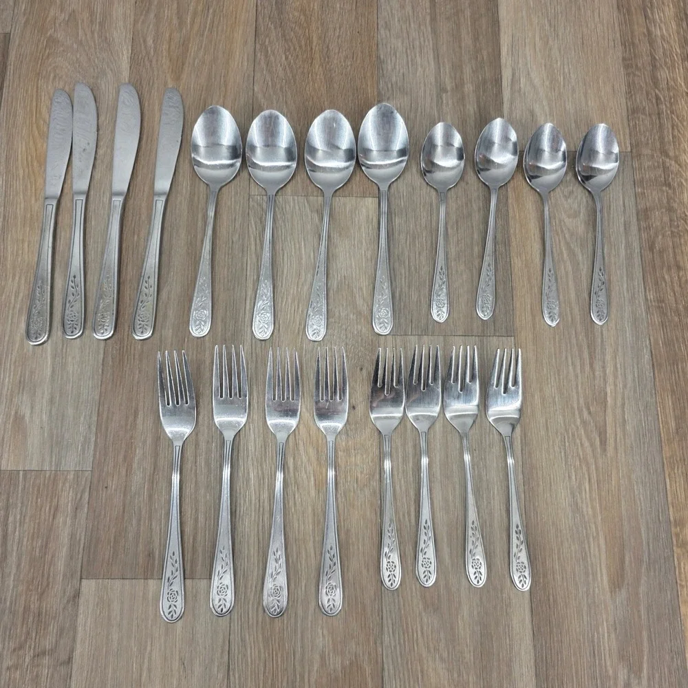 Vintage Rogers Floral Mist 20pc Stainless Flatware Set Service for 4 Rose
